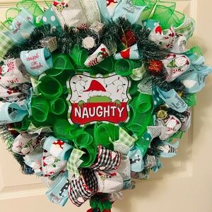 Christmas wreath/nauty